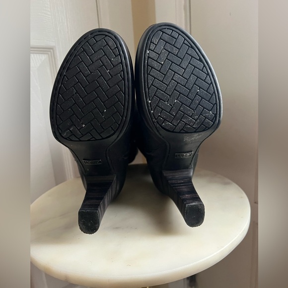 UGG Jardin Platform Boots Black Leather Buckle Straps Side Zip - Picture 9 of 12